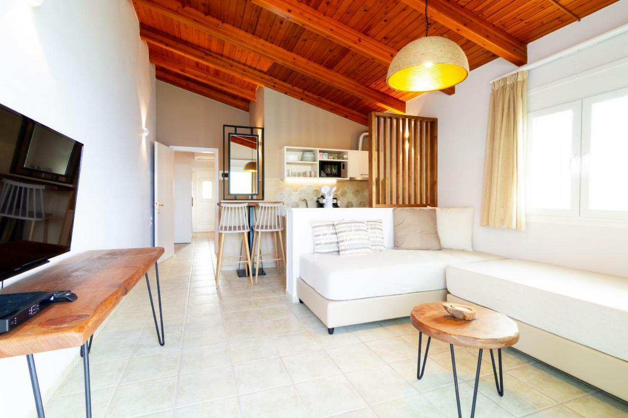 Sunrise Apartments Agia Pelagia  Exterior photo