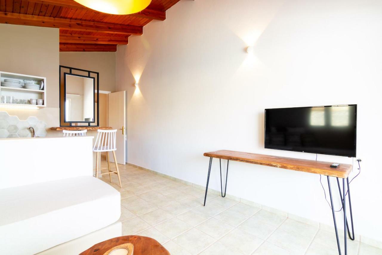 Sunrise Apartments Agia Pelagia  Exterior photo