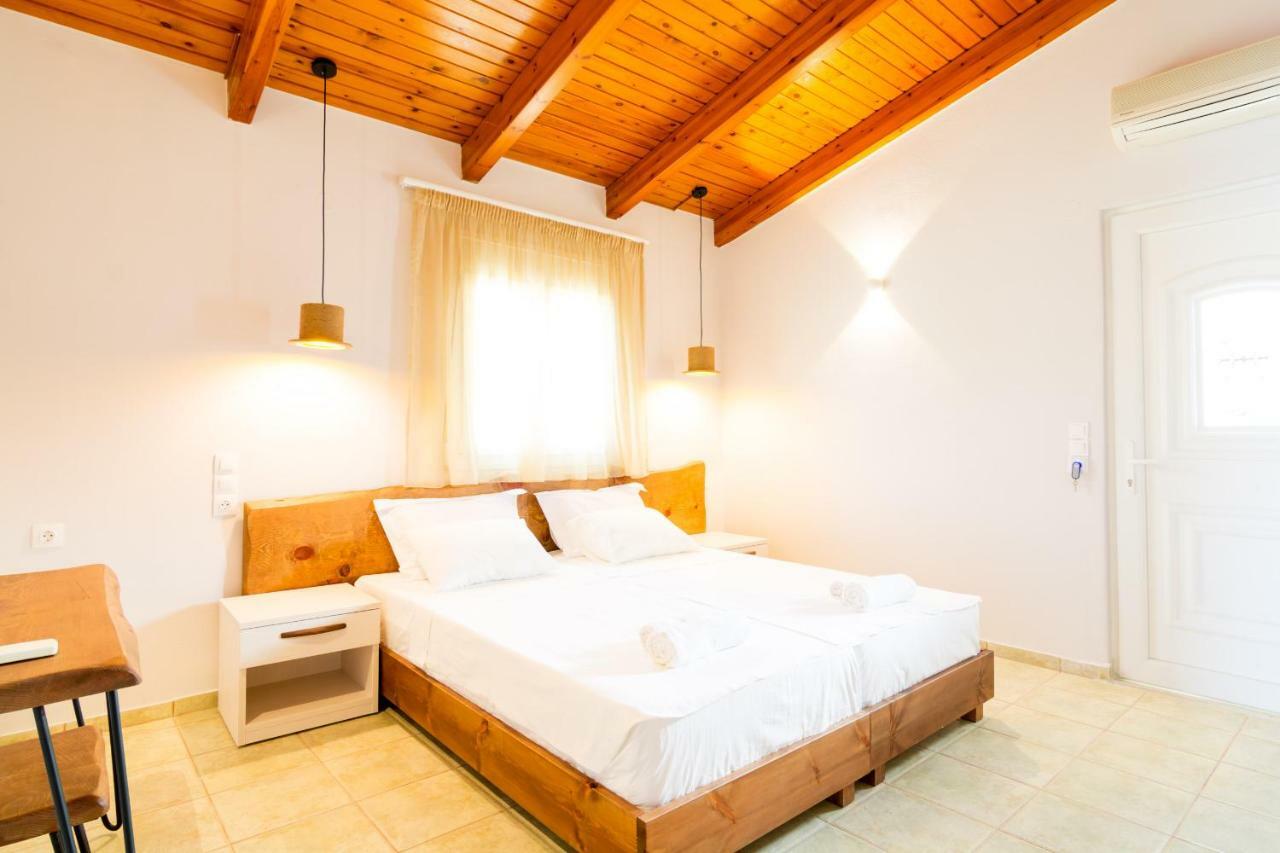 Sunrise Apartments Agia Pelagia  Exterior photo